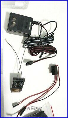 Futaba 7 Channel 2.4GHz FASST Helicopter RC System withR617FS Receiver UNUSED