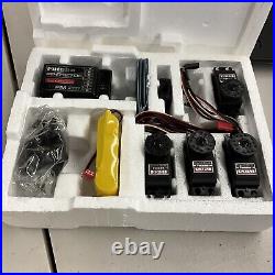 Futaba Flight Pack FM 72MHz (High Channels 36-60)servos and receiver kit new