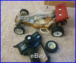 RC VINTAGE RC10 GOLD PAN A STAMP BUGGY TEAM ASSOCIATED with Futaba radio