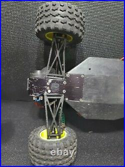 TEAM ASSOCIATED RC10 T3 RC TRUCK BUGGY with remote Futaba, full working RTR