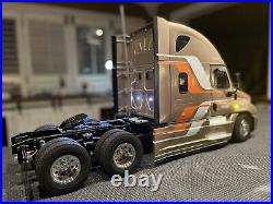 Tamiya Cascadia Freightliner RC Truck Fully Assembled, Painted +Futaba 2.4Ghz