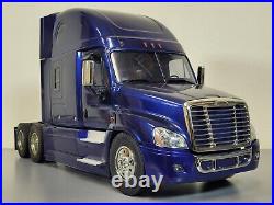 Tamiya R/C 1/14 Blue Freightliner Cascadia Truck+ MFC-01 LED Sound Unit +Futaba