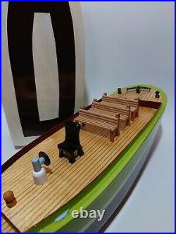 Wooden Handmae Model RC Boat Vintage with Futaba T2ER READ DESCRIPTION